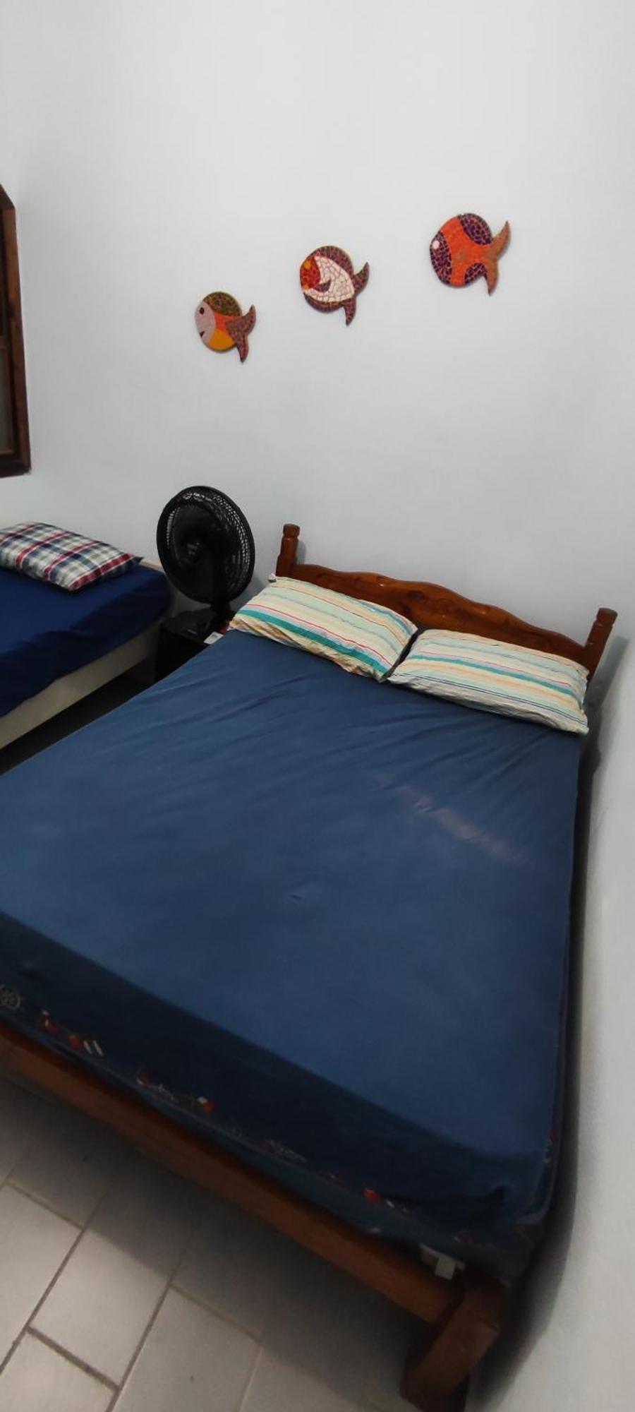 E Azul *